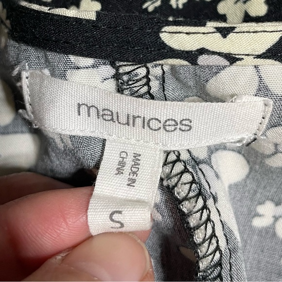 #0223 Maurices Black/Ivory/Grey Floral Kimono Sections w/ Ruffle accents-S - Picture 8 of 10